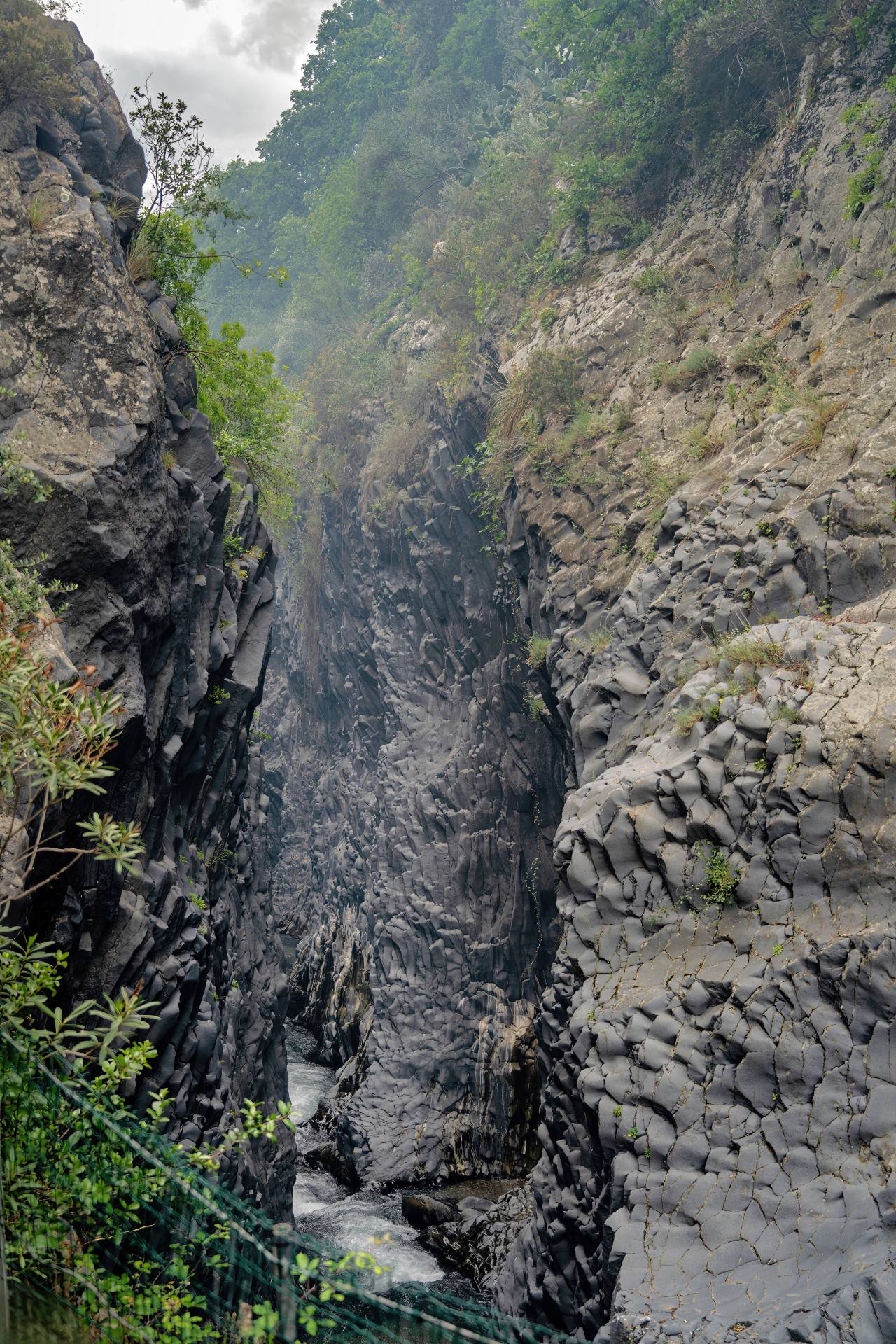 Gole dell'Alcantara (Parco Botanico e Geologico) in Motta Camastra